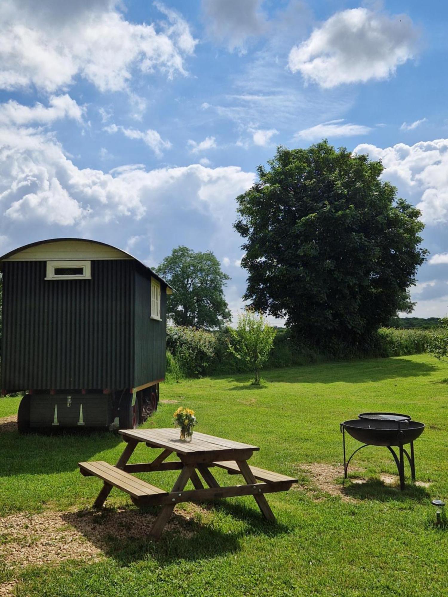 The Delkin Shepherds Huts קאסל קומב מראה חיצוני תמונה