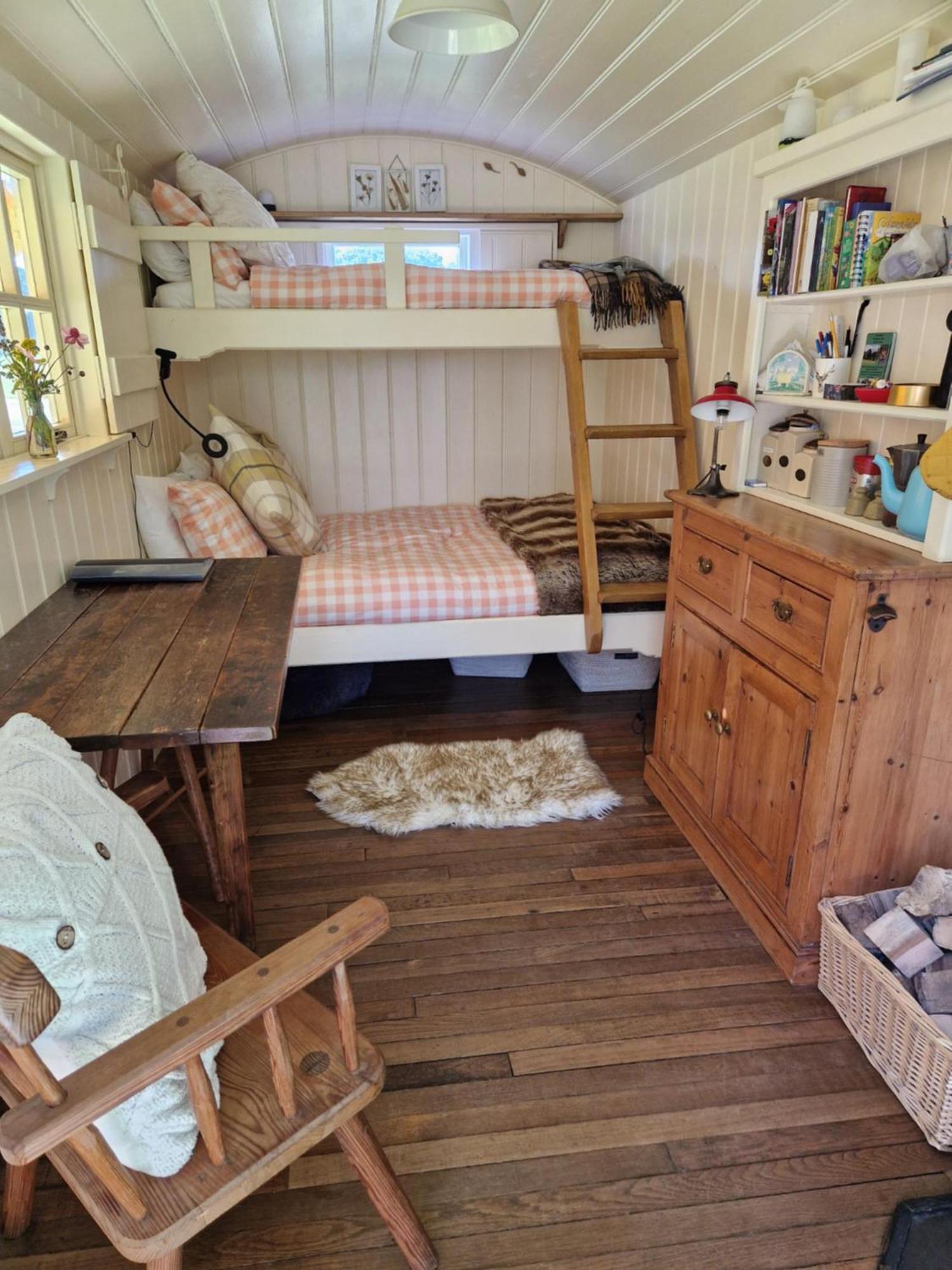 The Delkin Shepherds Huts קאסל קומב מראה חיצוני תמונה