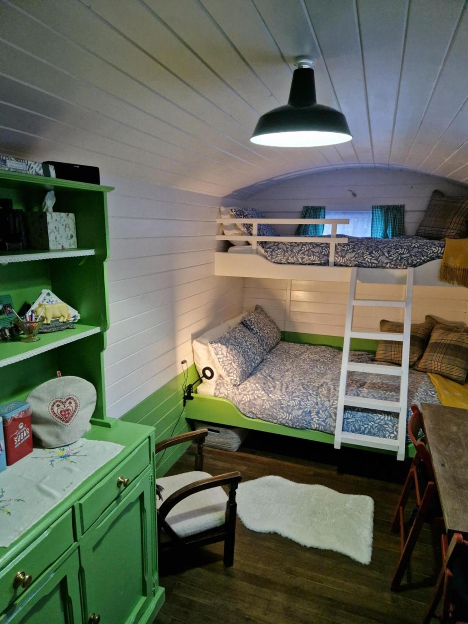 The Delkin Shepherds Huts קאסל קומב מראה חיצוני תמונה